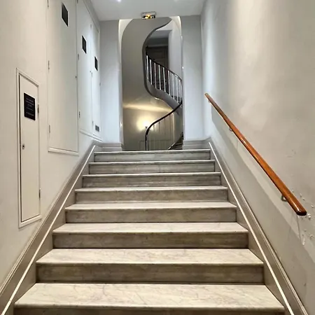 Golden Triangle 2br/2ba * Cannes